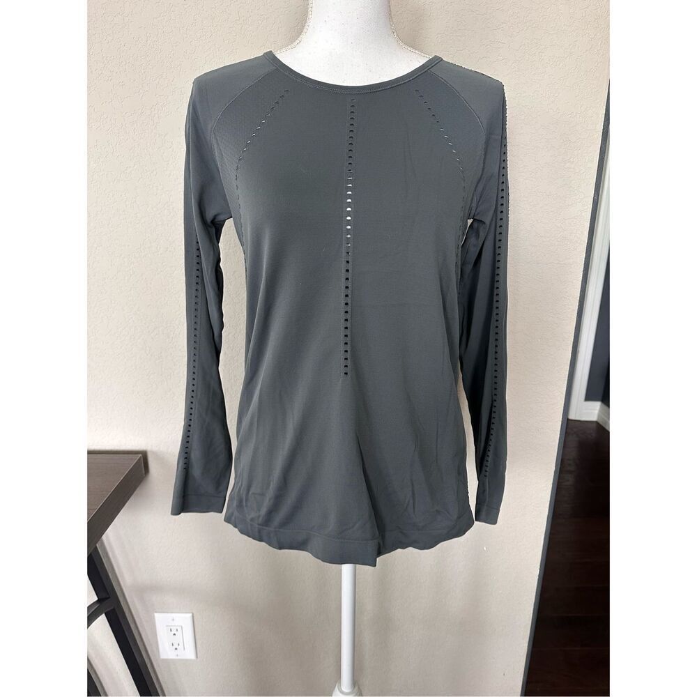 Athleta Ventilated Long Sleeve Top with air holes size large